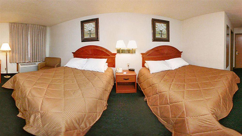 Hotel Baymont By Wyndham Flint Airport North Zewnętrze zdjęcie