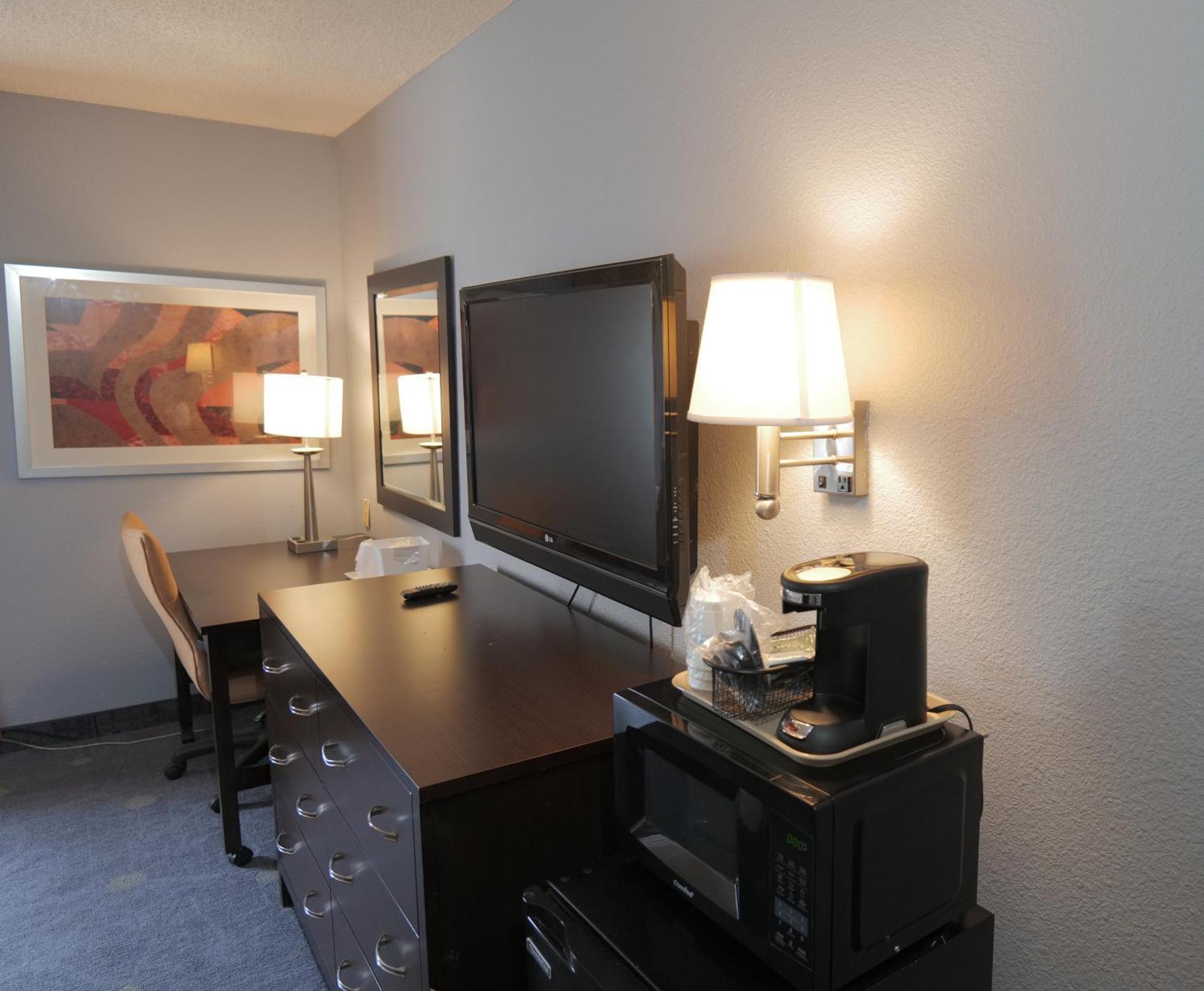 Hotel Baymont By Wyndham Flint Airport North Zewnętrze zdjęcie
